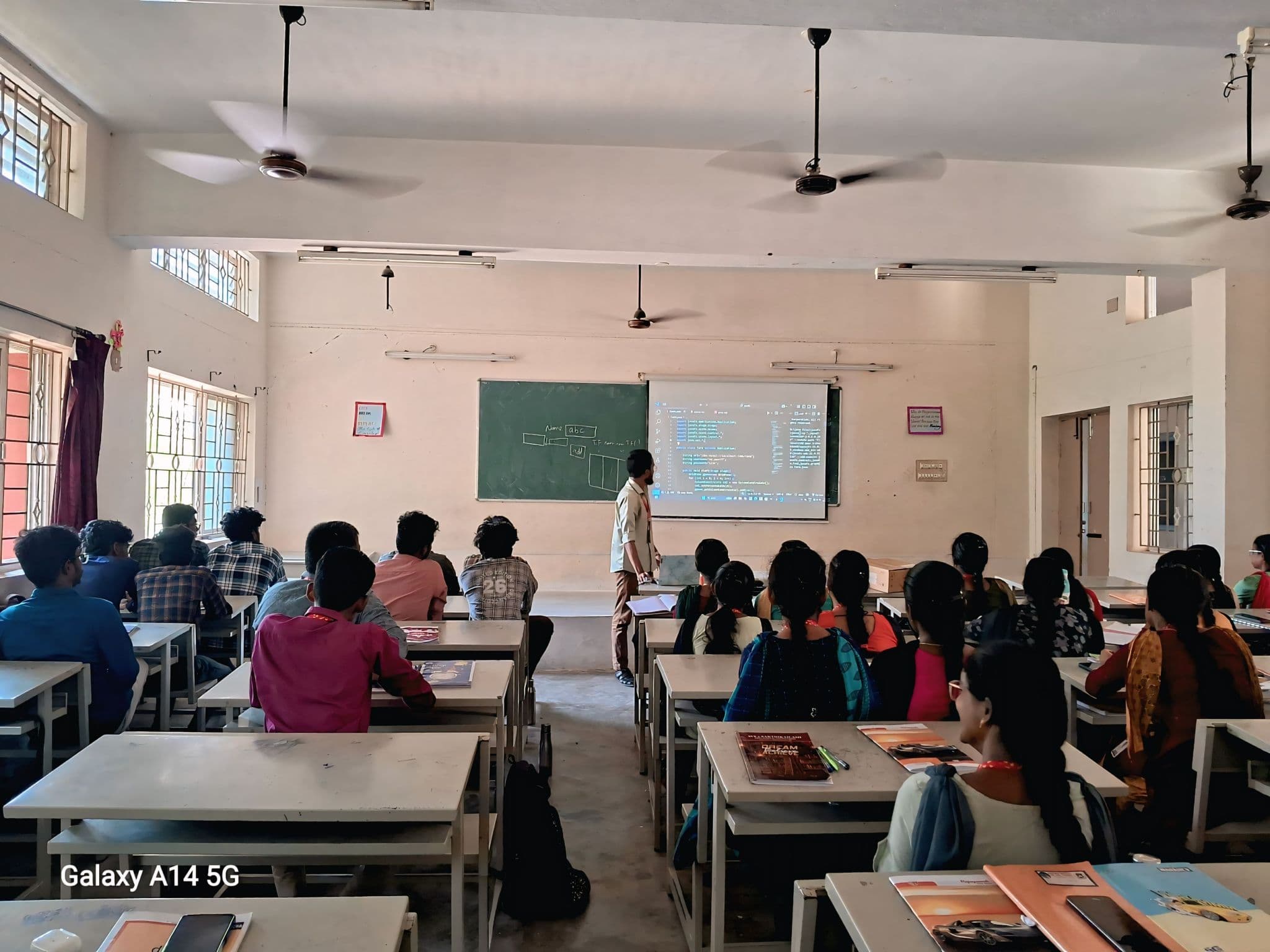 Class Seminars & Knowledge Sharing back